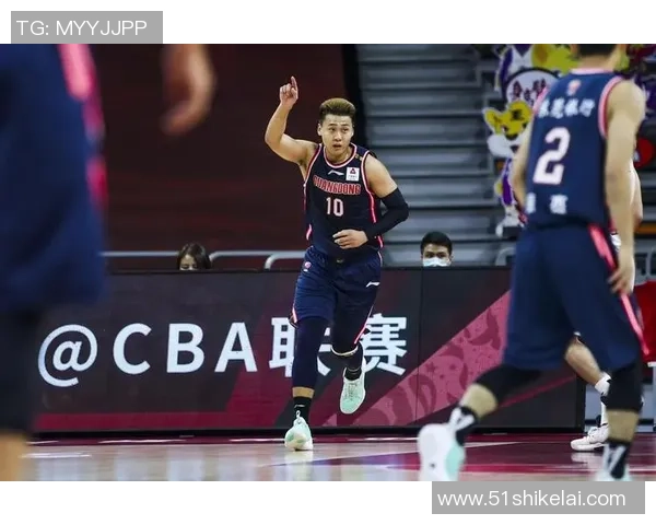 重庆篮球队强势领跑总决赛积分榜以81分领先其他球队 重庆篮球队强势领跑总决赛积分榜以81分领先其他球队