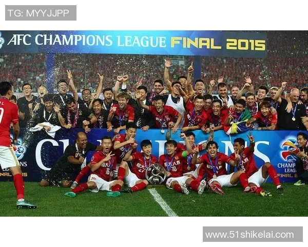 上海排球队逆袭之路揭秘:从低谷到冠军的奋斗历程与荣耀时刻 上海排球队逆袭之路揭秘:从低谷到冠军的奋斗历程与荣耀时刻